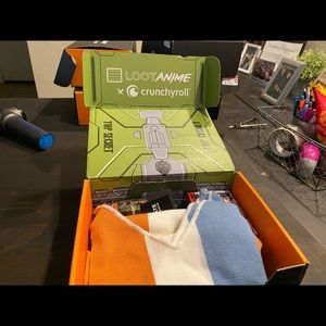 Loot anime crunchy roll box